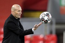 HLV Zidane đã chốt xong tương lai ở Real Madrid