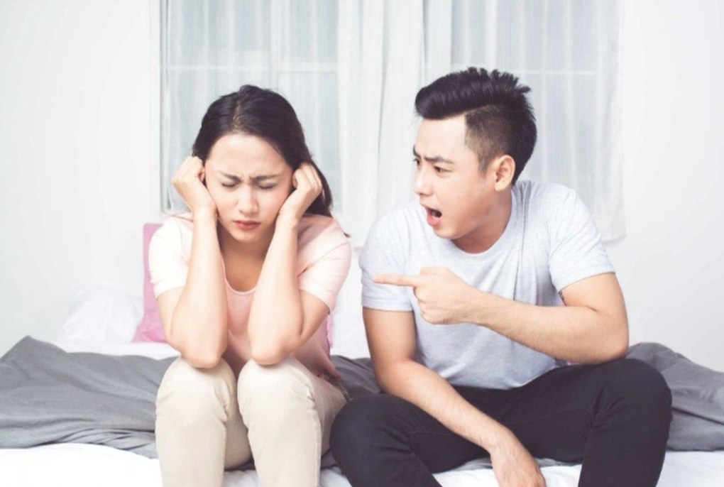 Sau phát ngôn ủng hộ con gái sống thử của ông bố nổi tiếng... - 3 Sau phát ngôn ủng hộ con gái sống thử của ông bố nổi tiếng... - 3