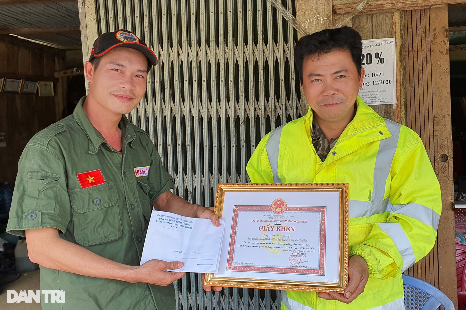 Đội SOS trên cung đường đèo tử thần ở Kon Tum - 10 Đội SOS trên cung đường đèo tử thần ở Kon Tum - 10