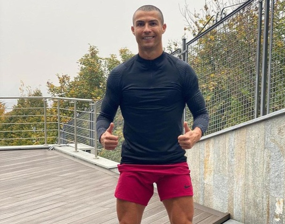 Messi cảm thấy nhớ C.Ronaldo, mong cho “đối thủ” khỏi bệnh - 2 Messi cảm thấy nhớ C.Ronaldo, mong cho “đối thủ” khỏi bệnh - 2