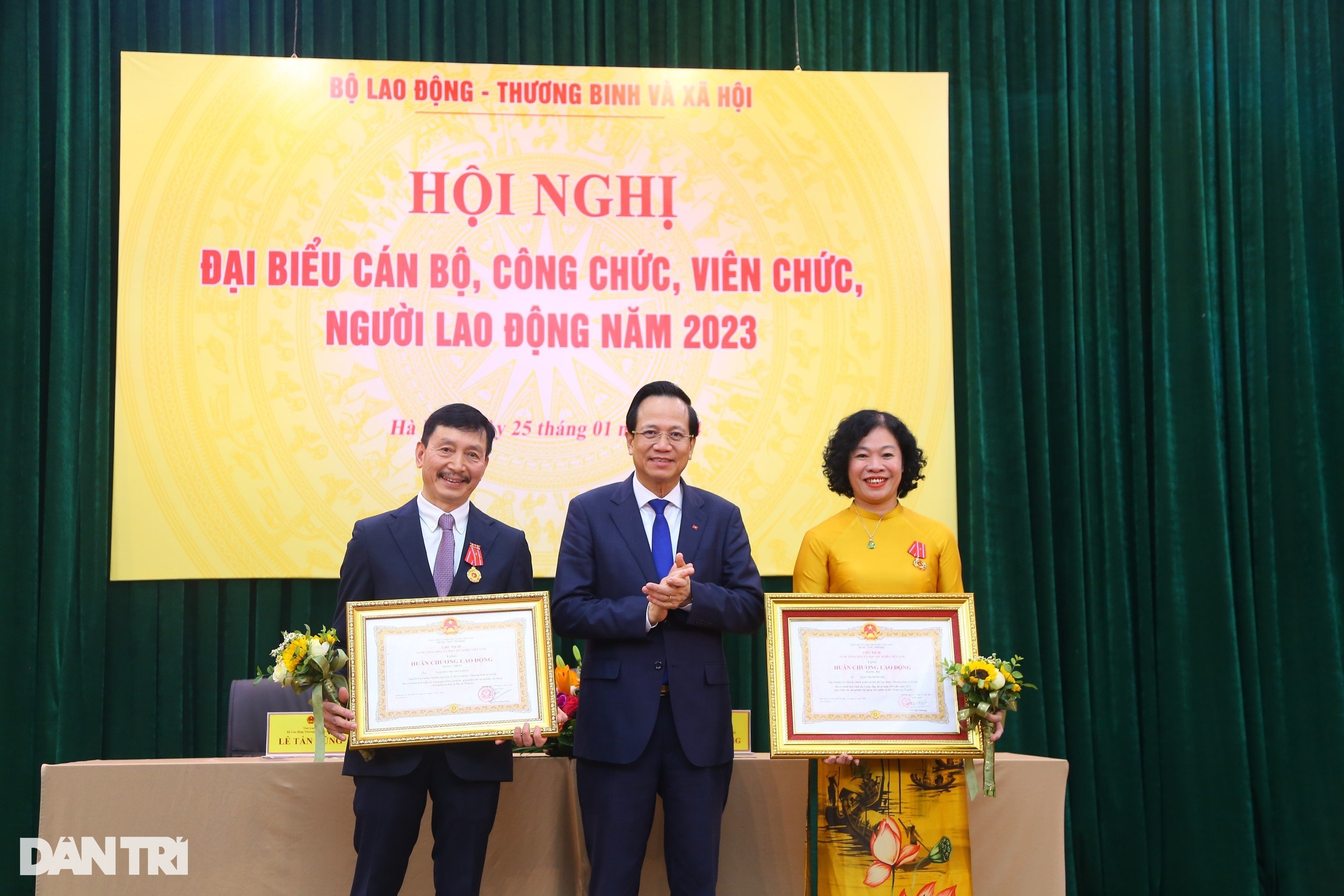 Phấn đấu hoàn thành các nhiệm vụ lao động, người có công và xã hội - 4 Phấn đấu hoàn thành các nhiệm vụ lao động, người có công và xã hội - 4