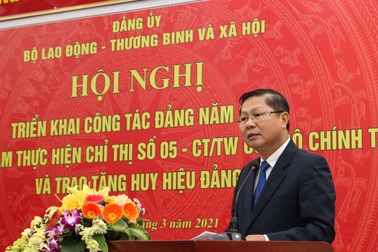 "Hoàn thiện hệ thống pháp luật về lao động, người có công và xã hội"