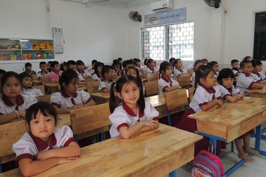 Đề xuất bỏ quy định “ép học sinh học thêm để thu tiền” ra khỏi Luật Giáo dục