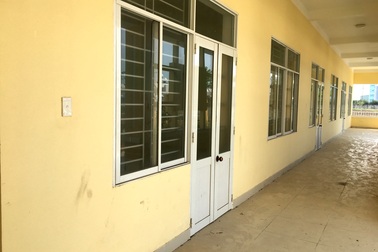 Trường mầm non được xây dựng hàng tỉ đồng rồi bỏ hoang