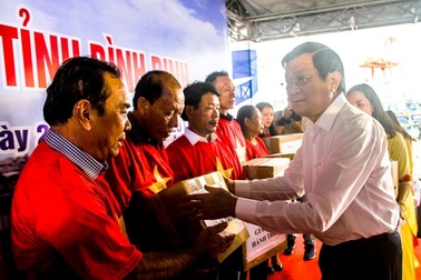 Nguyên Chủ tịch nước Trương Tấn Sang kêu gọi chi viện giúp ngư dân Bình Định gỡ “thẻ vàng”