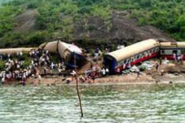 Khiển trách Tổng Giám đốc Tổng công ty Đường sắt VN