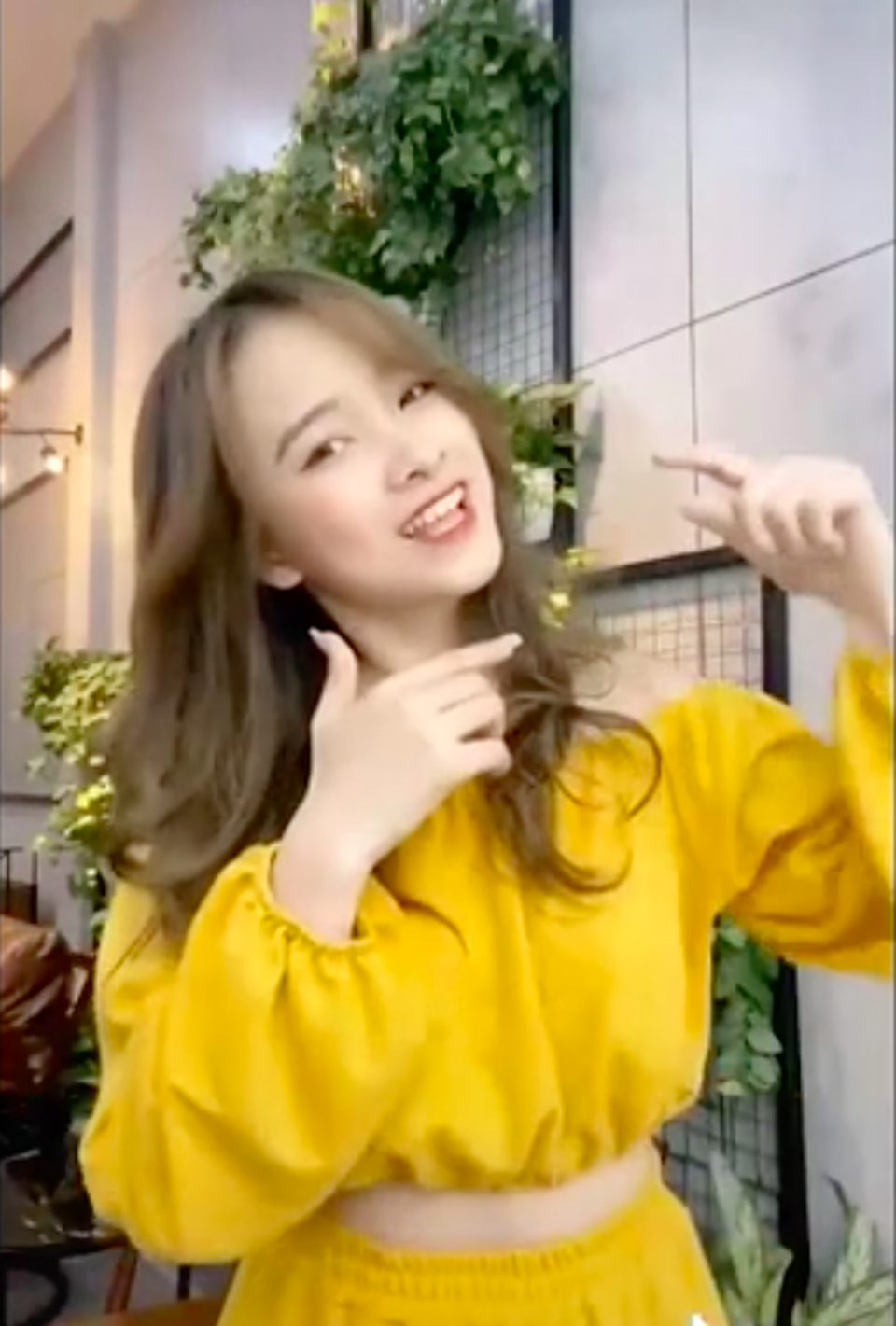 Video giới trẻ thi nhau cover vũ điệu rửa tay trên mạng xã hội - 2 Video giới trẻ thi nhau cover vũ điệu rửa tay trên mạng xã hội - 2