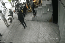 Bắt băng nhóm giang hồ đánh hội đồng một giám đốc ở TPHCM