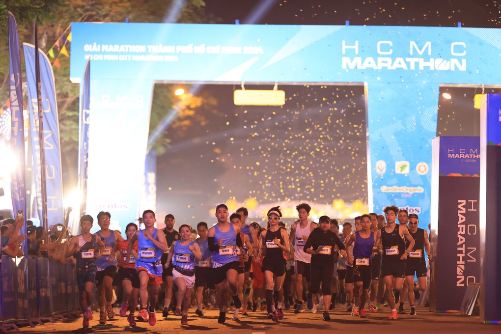 Phạm Thị Hồng Lệ đăng quang tại giải marathon TPHCM năm 2024 - 1 Phạm Thị Hồng Lệ đăng quang tại giải marathon TPHCM năm 2024 - 1