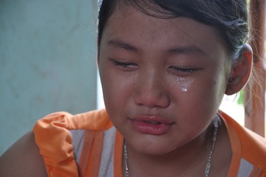 "Xin mẹ đừng chết, mẹ ơi !"