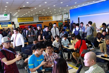 Galaxy Note8 chính thức bán ra tại Việt Nam, màu đen chiếm đa số