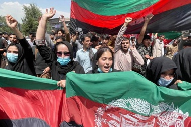 Afghanistan phản công, giành lại quyền kiểm soát một số khu vực từ Taliban