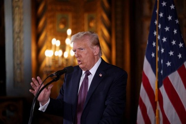 Ông Trump để ngỏ biện pháp quân sự để kiểm soát kênh đào Panama, Greenland