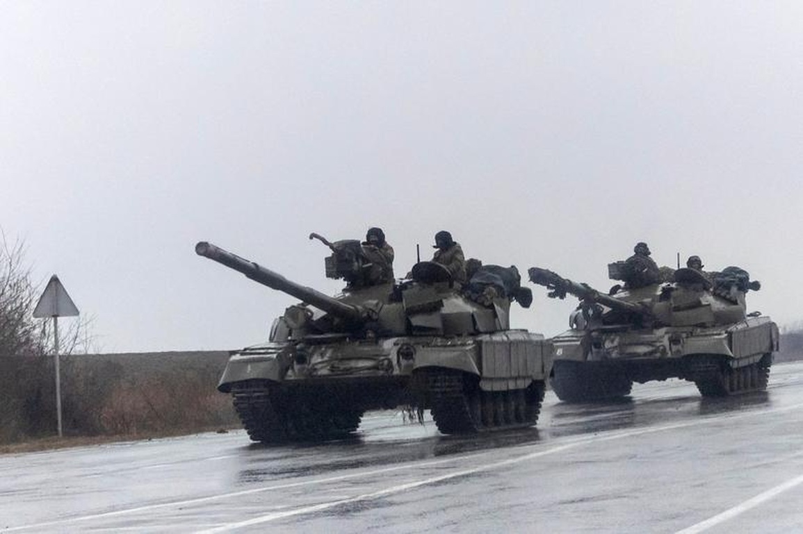 15 quân nhân Ukraine đầu hàng lực lượng dân quân Donetsk - 1 15 quân nhân Ukraine đầu hàng lực lượng dân quân Donetsk - 1