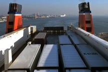 Phát hiện 25 người trốn trong thùng đông lạnh để vào Anh