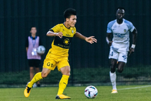 Quang Hải có thể giải cứu Pau FC giữa "cơn sóng dữ"?