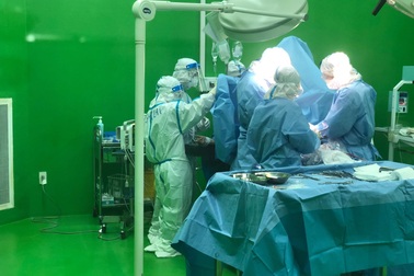 Đà Nẵng mổ bắt con thành công cho bệnh nhân mắc Covid-19