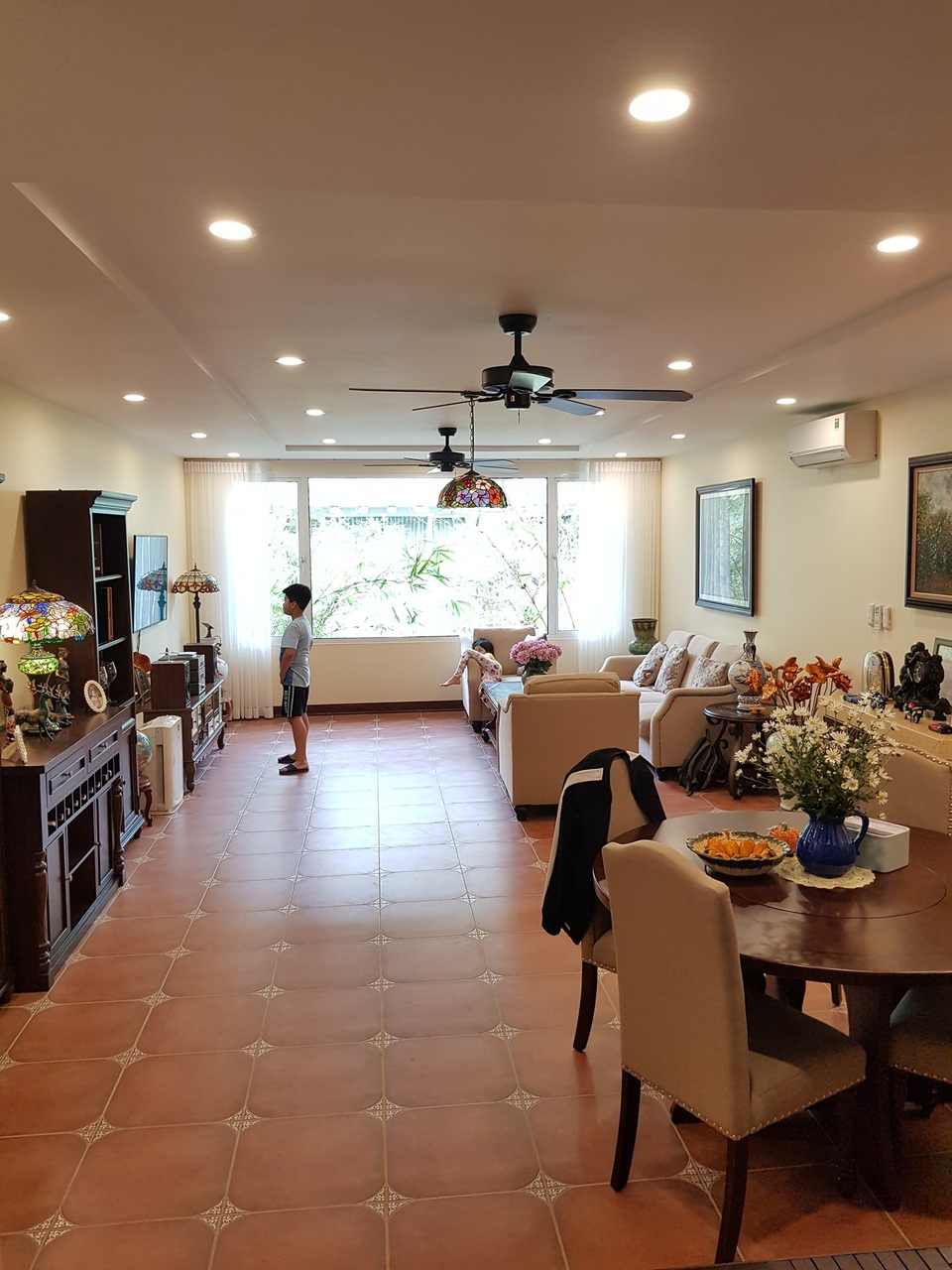 Biệt thự trốn khói bụi đẹp bình yên, ngập cây xanh của vợ chồng ở Hà Nội - 5