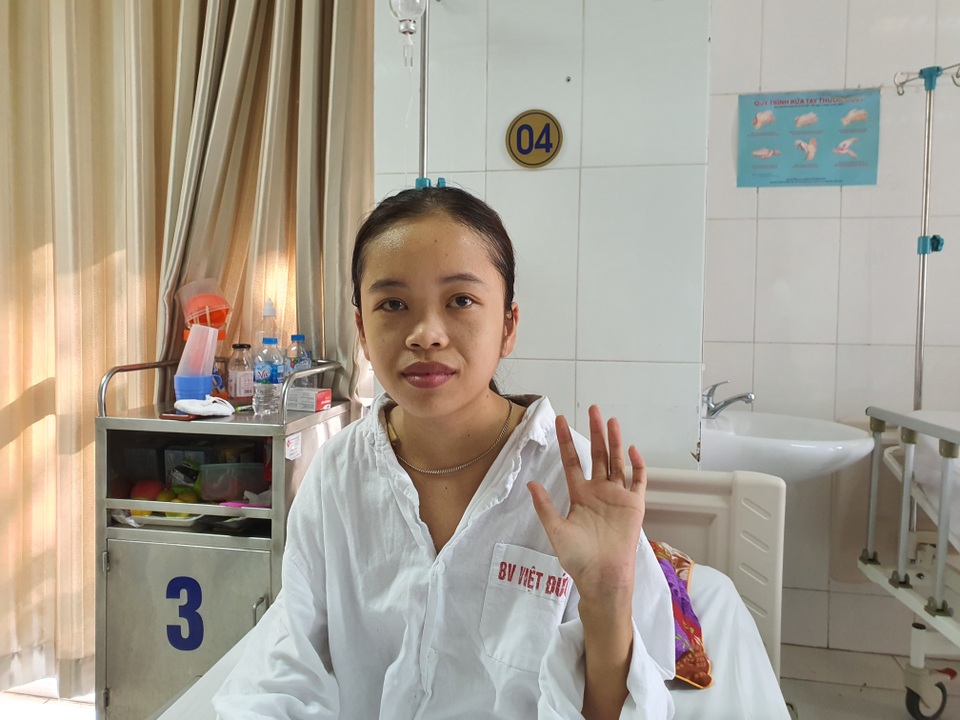 Chàng trai Nhạc viện hát tặng cô gái 19 tuổi cầu xin thêm 1 lần được sống - 1 Chàng trai Nhạc viện hát tặng cô gái 19 tuổi cầu xin thêm 1 lần được sống - 1