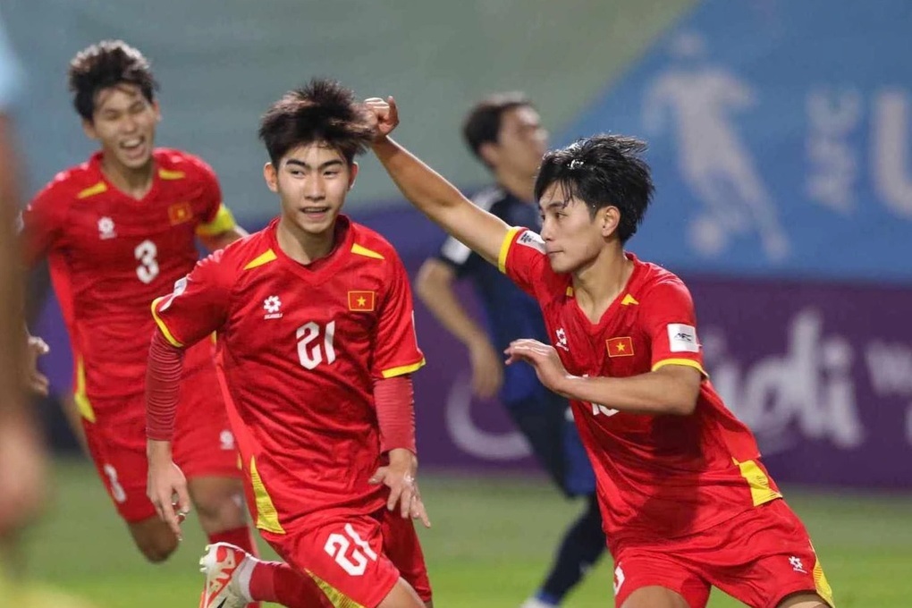 U17 Việt Nam mất vé dự World Cup: Giọt sầu trên mắt, dũng cảm bước lên - 1 U17 Việt Nam mất vé dự World Cup: Giọt sầu trên mắt, dũng cảm bước lên - 1
