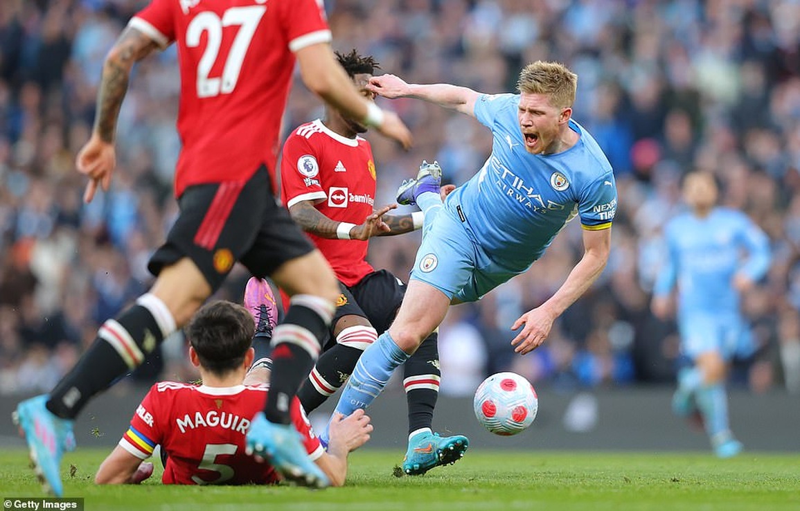 Những khoảnh khắc Man Utd thua tan nát Man City ở Etihad - 2 Những khoảnh khắc Man Utd thua tan nát Man City ở Etihad - 2