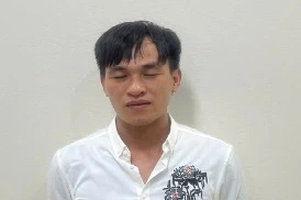 Bắt giữ đối tượng quật ngã, hành hung 2 cô gái ở Bắc Giang - 1 Bắt giữ đối tượng quật ngã, hành hung 2 cô gái ở Bắc Giang - 1