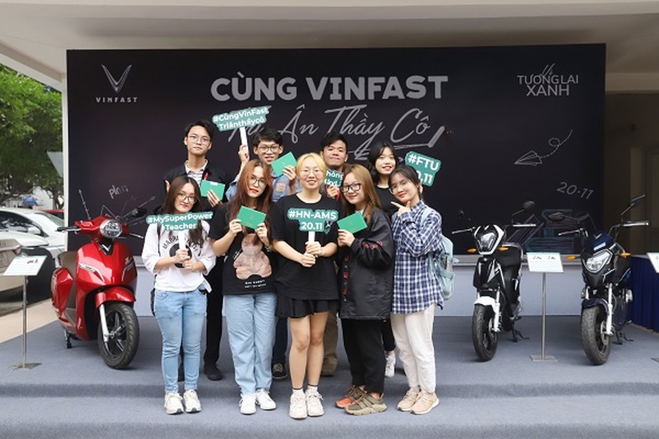 Triệu lời tri ân gửi đến thầy cô ngày 20/11 - 2 Triệu lời tri ân gửi đến thầy cô ngày 20/11 - 2