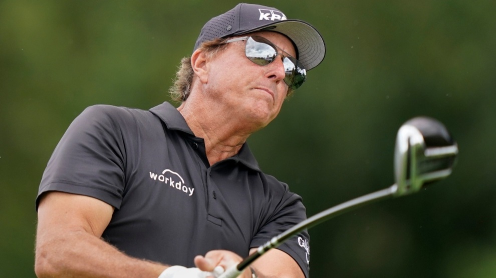 Phil Mickelson tham gia Ryder Cup 2021 với tư cách đội phó đội tuyển Mỹ - 1 Phil Mickelson tham gia Ryder Cup 2021 với tư cách đội phó đội tuyển Mỹ - 1