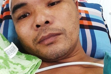 Con trai vừa mất, cha đau đớn phát hiện mình cùng mang bệnh u não