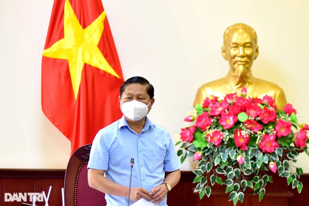 Thứ trưởng Lê Tấn Dũng: Đẩy nhanh hỗ trợ trẻ em mồ côi vì Covid-19 - 4 Thứ trưởng Lê Tấn Dũng: Đẩy nhanh hỗ trợ trẻ em mồ côi vì Covid-19 - 4