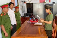 Sàm sỡ học sinh, chủ tiệm sửa xe "A Bưởi" bị khởi tố