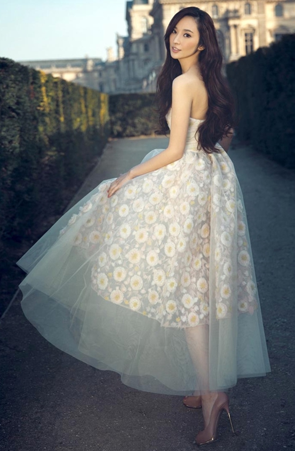 Bạn trai tỷ phú bị đồn vỡ nợ, chân dài Ngô Bội Từ sống tiết kiệm, khép kín - 6