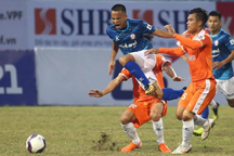 Đức Chinh ghi bàn, SHB Đà Nẵng đánh bại CLB TPHCM