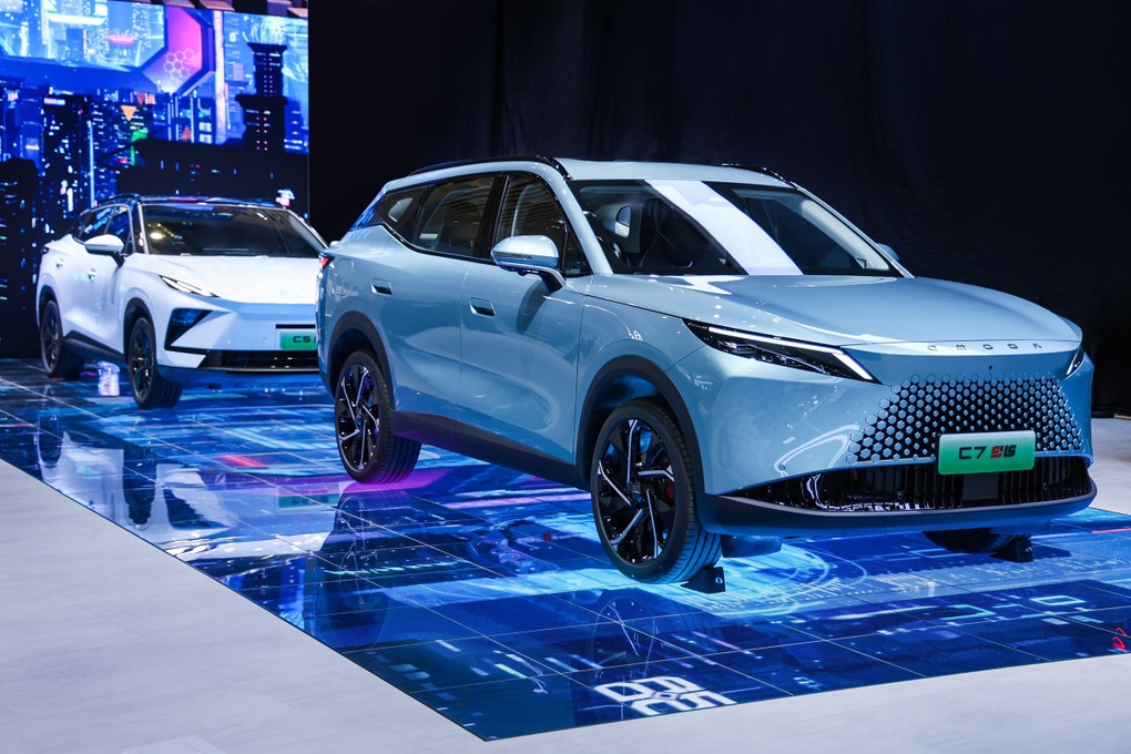 SUV hybrid Omoda ra mắt thị trường gần Việt Nam, ăn chưa đến 5 lít/100km - 1 SUV hybrid Omoda ra mắt thị trường gần Việt Nam, ăn chưa đến 5 lít/100km - 1