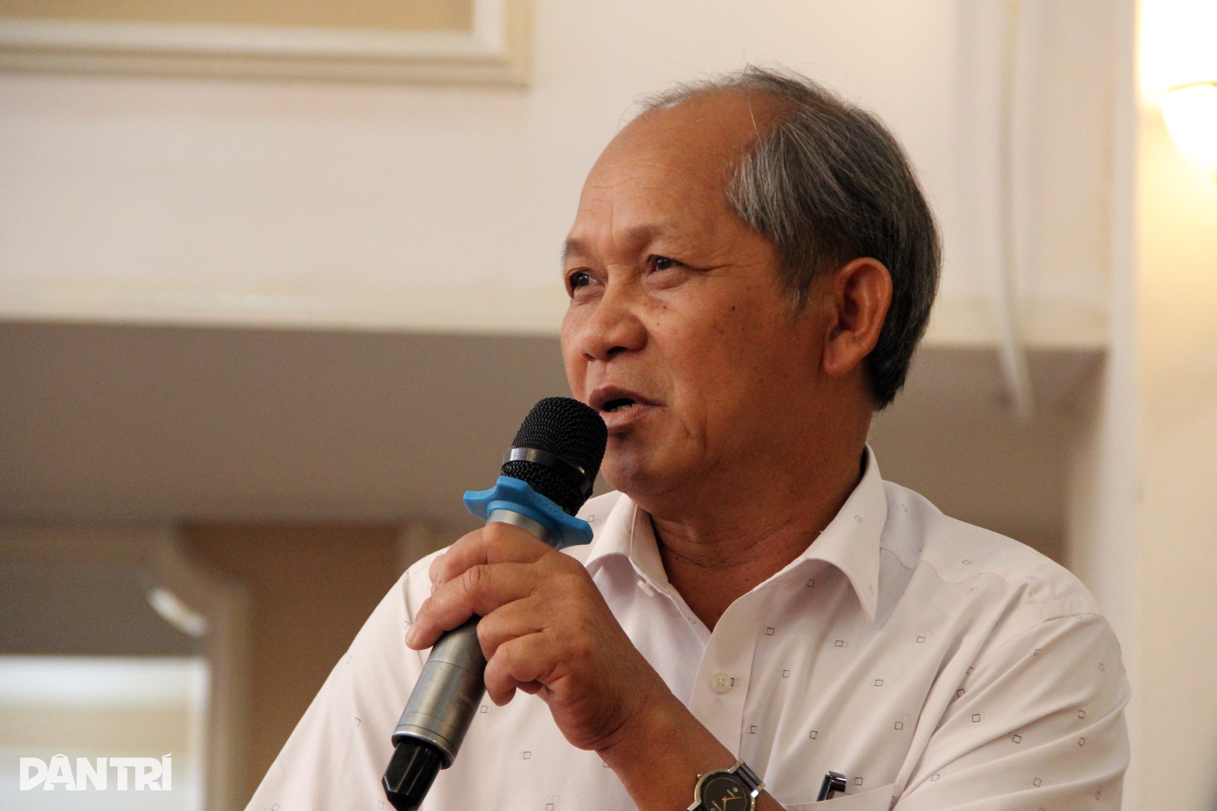 បង្កង១០០តោនលក់តែគ្មានអ្នកទិញ កសិករជួបបញ្ហាទៀត - ២ 100 tấn tôm hùm bông bán không ai mua, nông dân lại ngồi trên lửa - 2