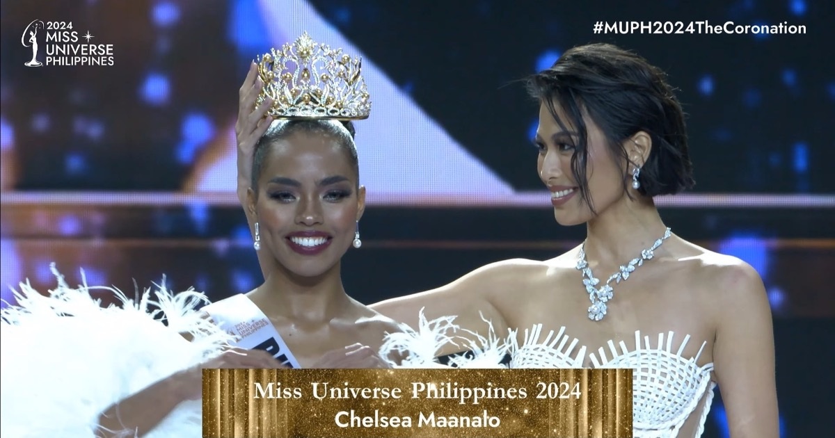 View - Khoảnh khắc đội vương miện như sắp rơi của tân Hoa hậu Hoàn vũ Philippines | Báo Dân trí
