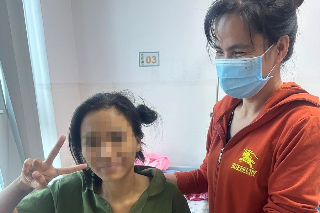 TPHCM: Bé gái nằm viện 3 tháng, lọc máu 10 đợt vì biến chứng sốt xuất huyết - 2