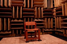 Có gì bên trong căn phòng đáng sợ nhất thế giới của Microsoft?