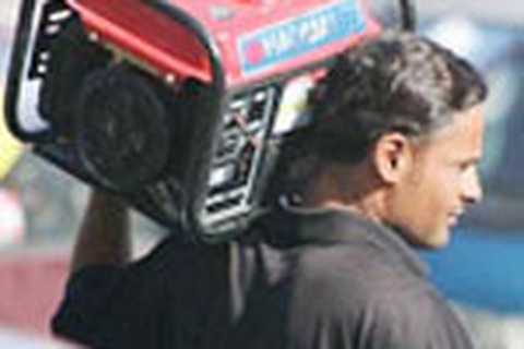 Có điện “giải nguy”: Miền Bắc vẫn cắt điện luân phiên