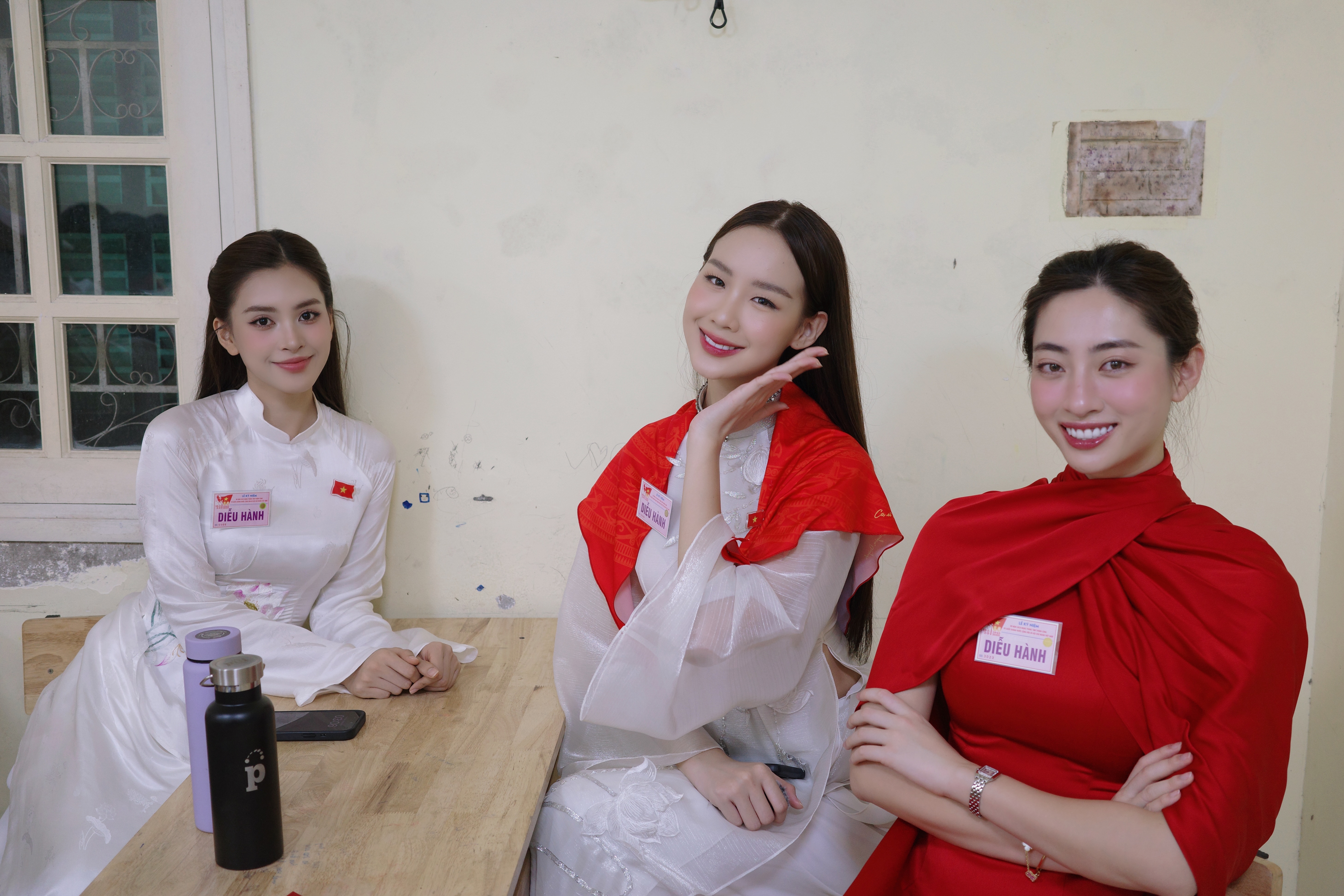 La señorita Tieu Vy compite con el mayor de policía interpretando el papel de una chica de la calle - 4 Hoa hậu Tiểu Vy đọ sắc cùng Thiếu tá công an vào vai girl phố - 4