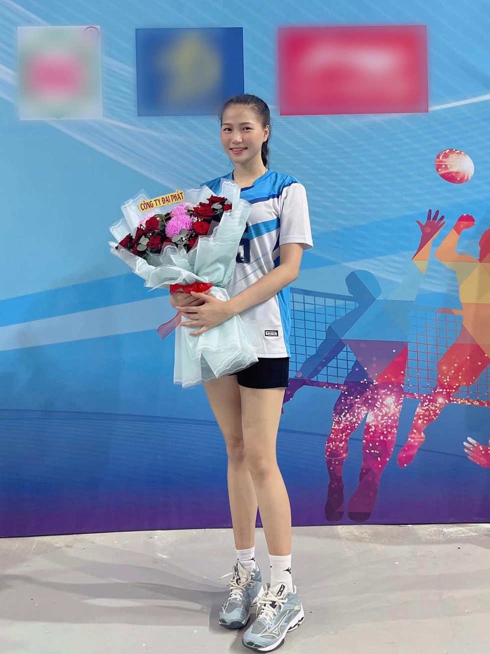 Hoa khôi bóng chuyền cao 1,81m: Ngoài đời bánh bèo, có bạn trai yêu chiều - 2 Hoa khôi bóng chuyền cao 1,81m: Ngoài đời bánh bèo, có bạn trai yêu chiều - 2