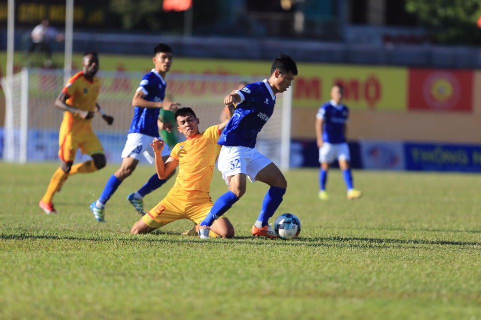 Merlo vô duyên, CLB Nam Định thua sát nút CLB Thanh Hoá - 3 Merlo vô duyên, CLB Nam Định thua sát nút CLB Thanh Hoá - 3
