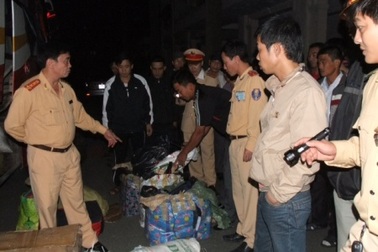 Bắt giữ một khối lượng lớn thuốc lá lậu