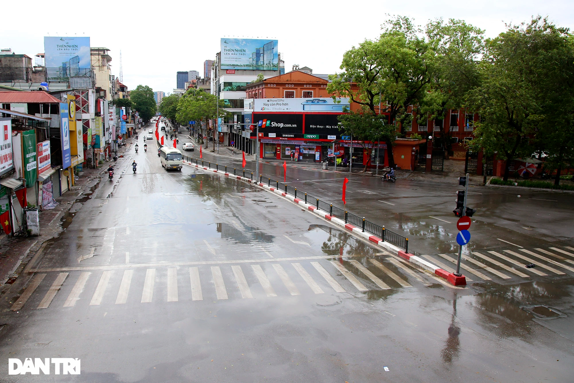 Cửa ngõ phía Nam thông suốt, đường phố Hà Nội vắng vẻ ngày 1/5 - 10 Cửa ngõ phía Nam thông suốt, đường phố Hà Nội vắng vẻ ngày 1/5 - 10