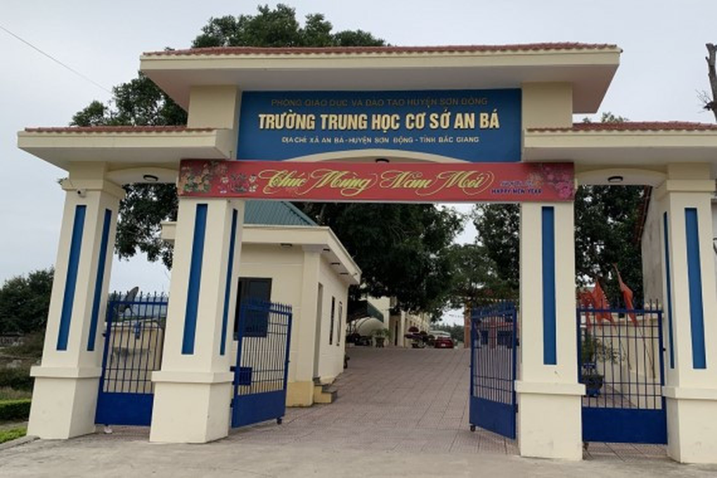 Bắc Giang: Nữ sinh lớp 7 tự sinh con tại nhà - 1 Bắc Giang: Nữ sinh lớp 7 tự sinh con tại nhà - 1
