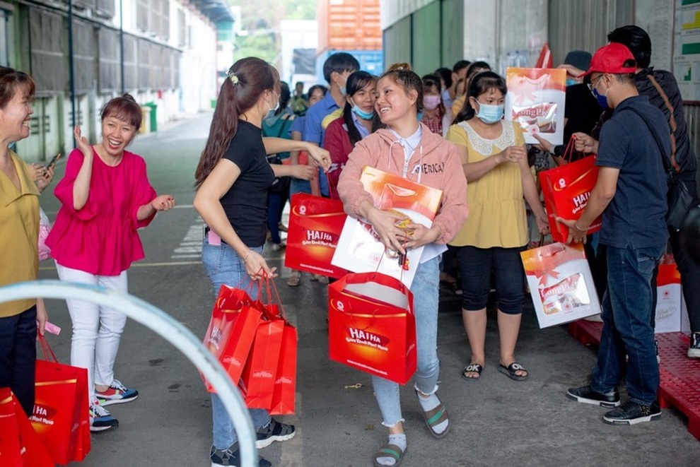 Bánh kẹo Hải Hà tung chương trình ưu đãi nhân đôi nhân dịp hơn 60 năm thành lập - 3 Bánh kẹo Hải Hà tung chương trình ưu đãi nhân đôi nhân dịp hơn 60 năm thành lập - 3