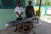 Ngư dân Indonesia vớt được tàu ngầm không người lái nghi của Trung Quốc