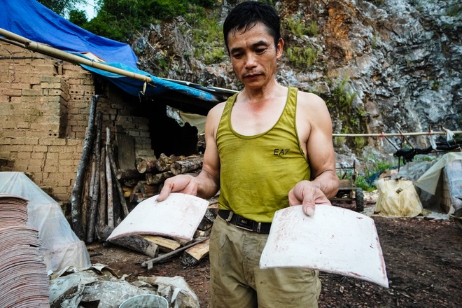 Ngôi làng cuối cùng giữ nghề làm ngói lưu ly ở miền biên viễn Lạng Sơn - 9 Ngôi làng cuối cùng giữ nghề làm ngói lưu ly ở miền biên viễn Lạng Sơn - 9