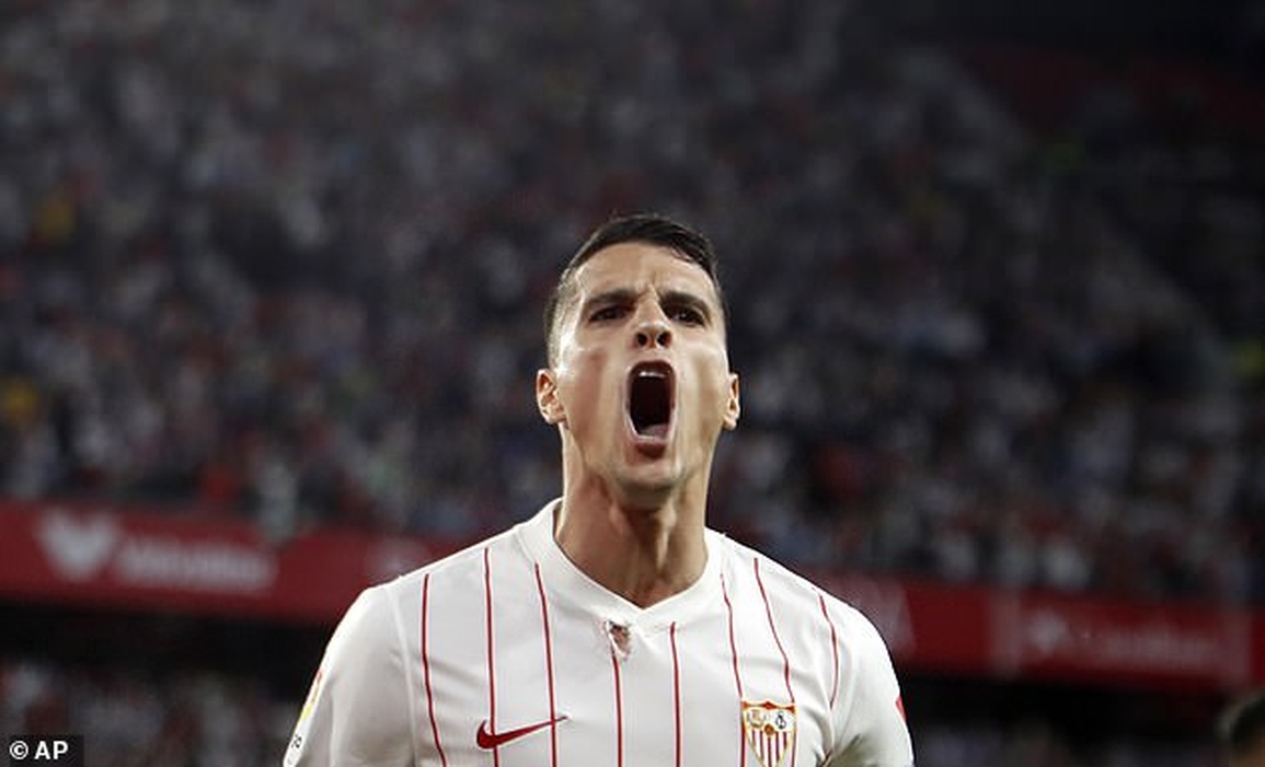 Ngược dòng hạ Sevilla, Real Madrid hơn Barcelona đến 15 điểm - 3 Ngược dòng hạ Sevilla, Real Madrid hơn Barcelona đến 15 điểm - 3