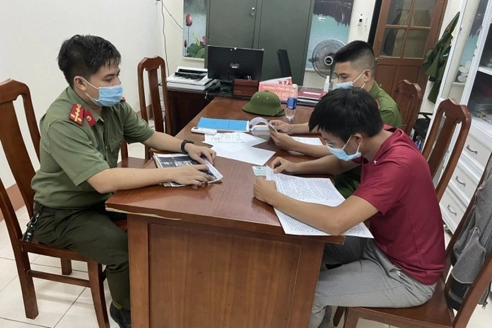 Công an triệu tập người đăng Facebook công an đánh dân - 1 Công an triệu tập người đăng Facebook công an đánh dân - 1